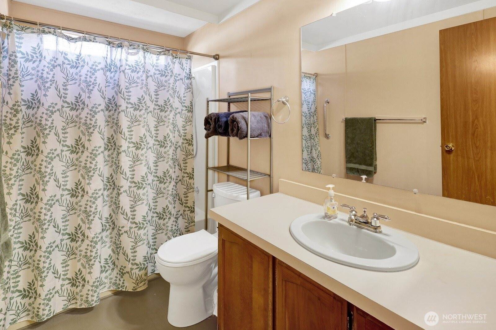 425 North Chuckanut Drive, Bellingham, WA 98229