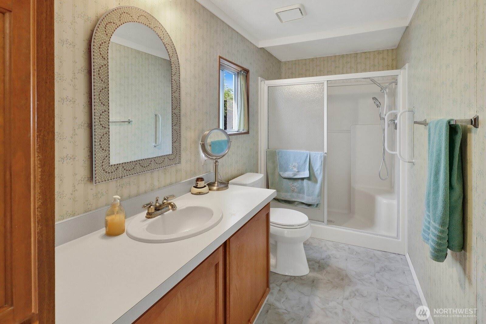 425 North Chuckanut Drive, Bellingham, WA 98229