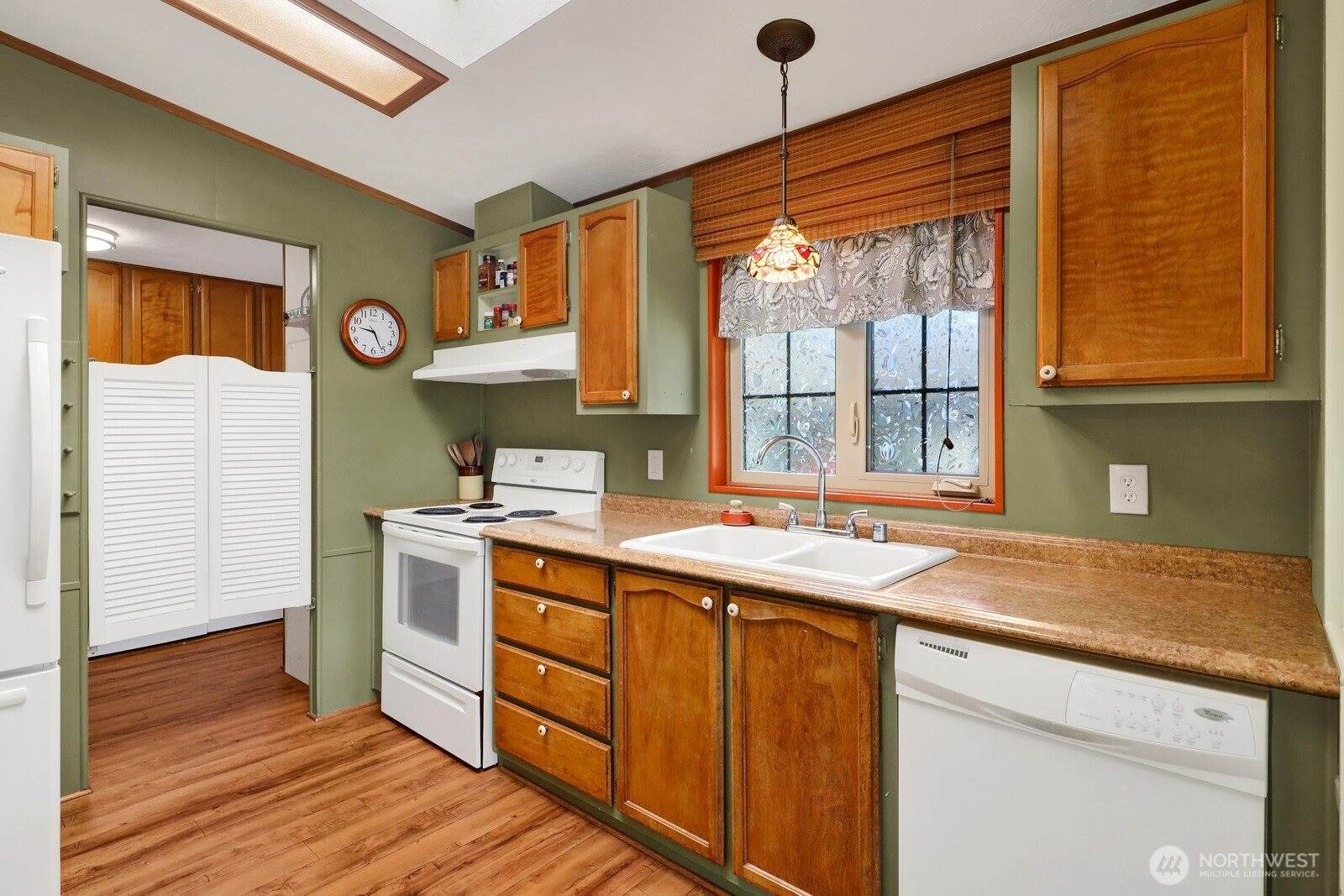 425 North Chuckanut Drive, Bellingham, WA 98229