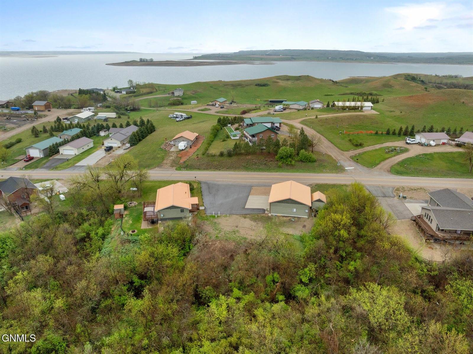 9155 41st Street NW, New Town, ND 58763