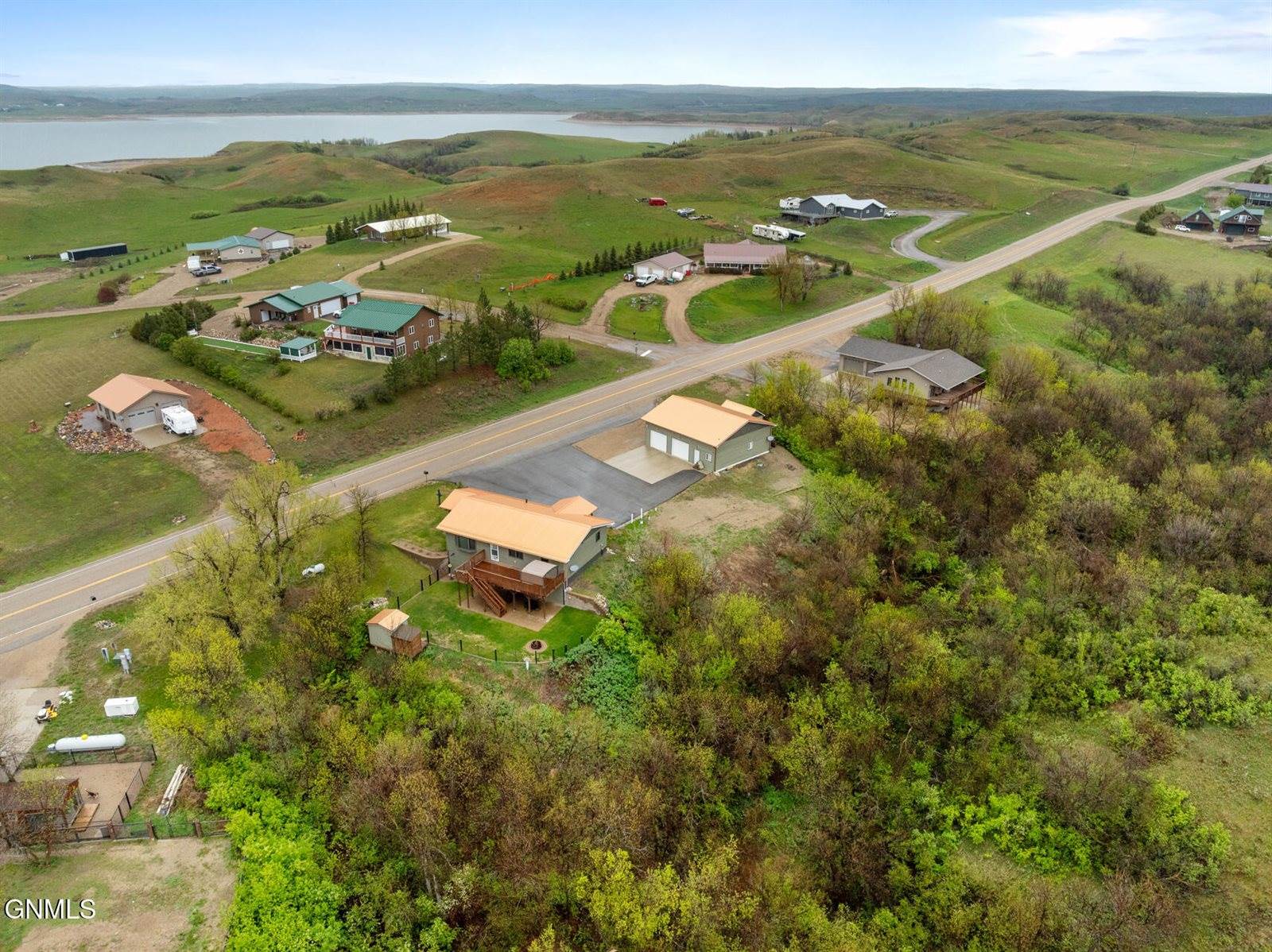 9155 41st Street NW, New Town, ND 58763