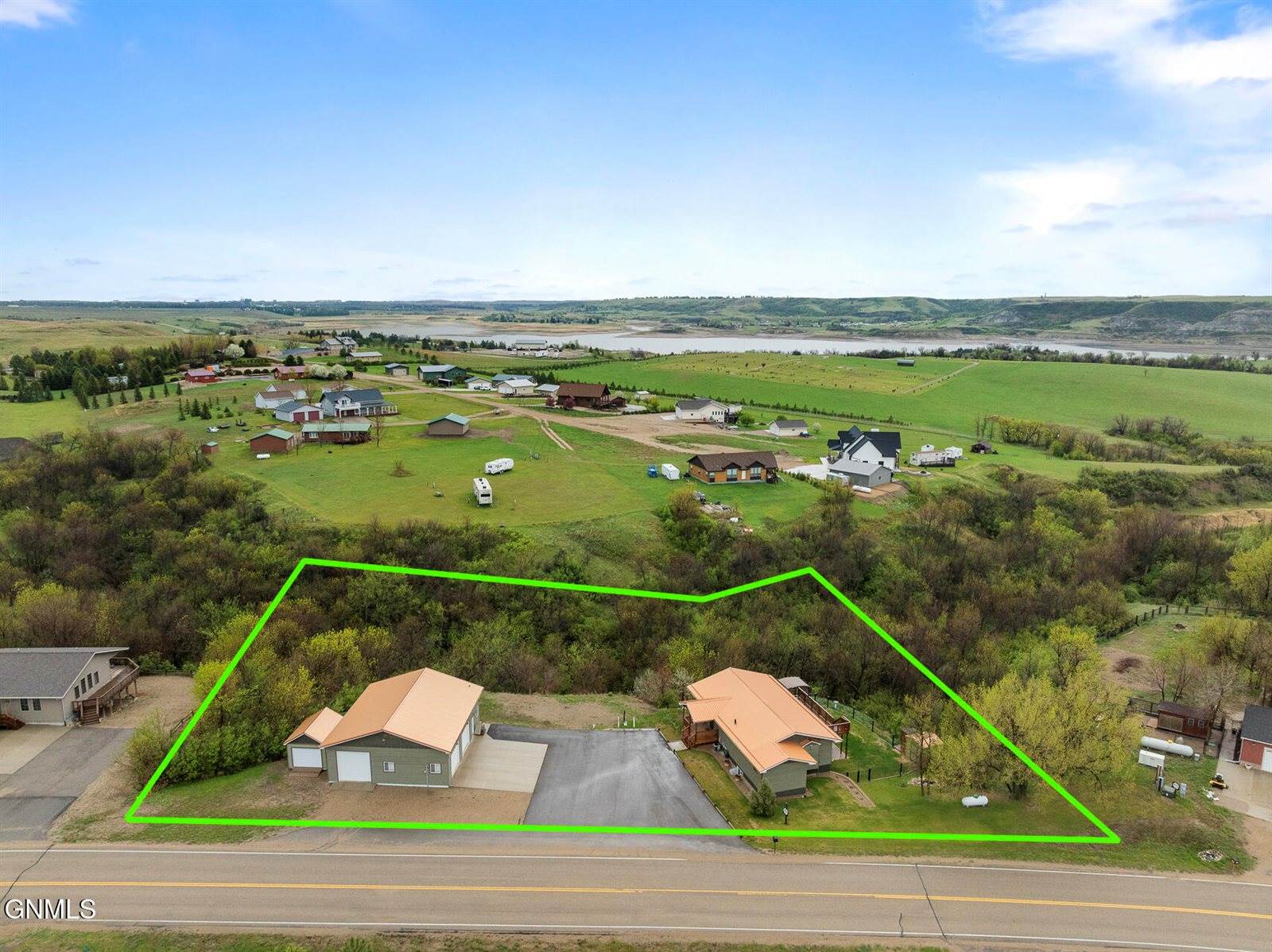 9155 41st Street NW, New Town, ND 58763