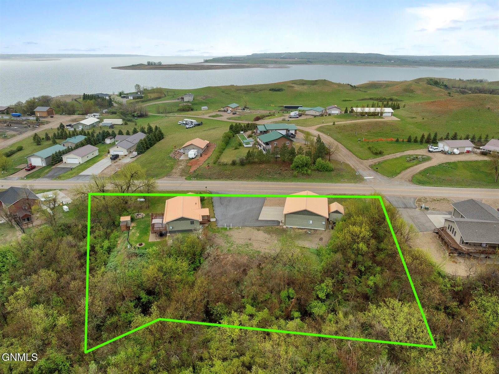 9155 41st Street NW, New Town, ND 58763