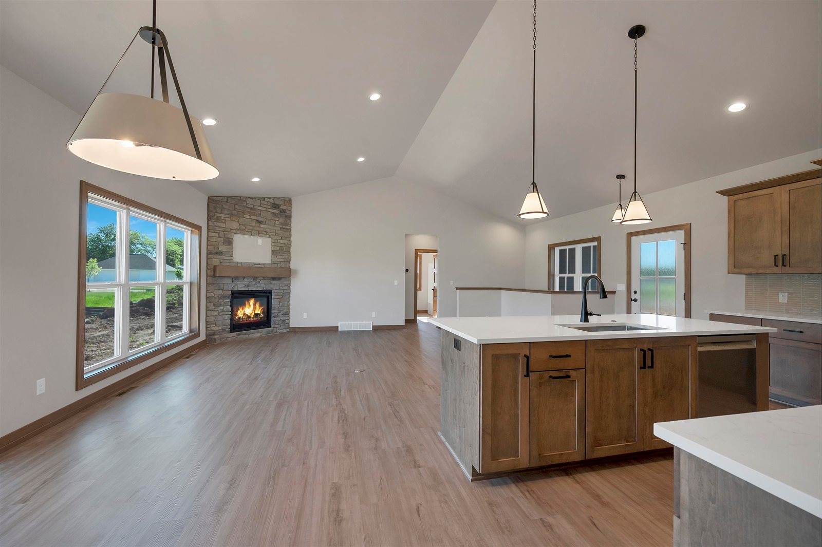 2875 Stelor Drive, Green Bay, WI 54311