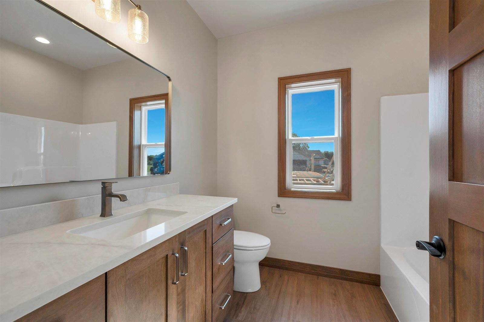2875 Stelor Drive, Green Bay, WI 54311
