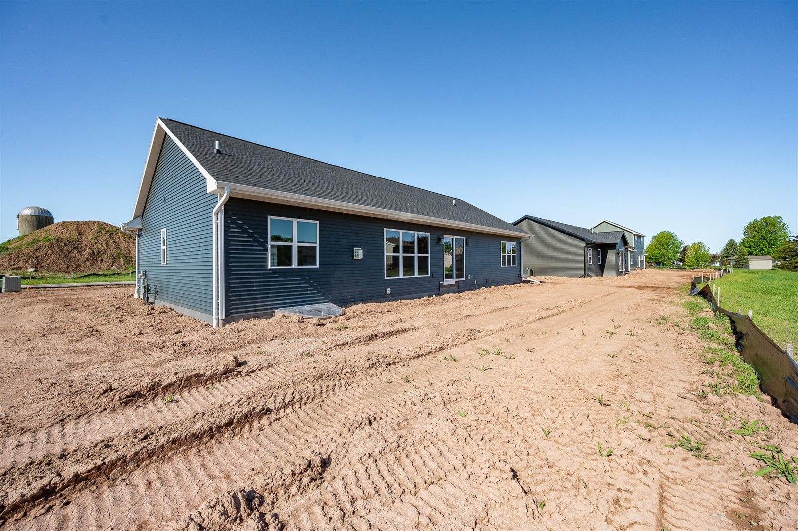 2875 Stelor Drive, Green Bay, WI 54311