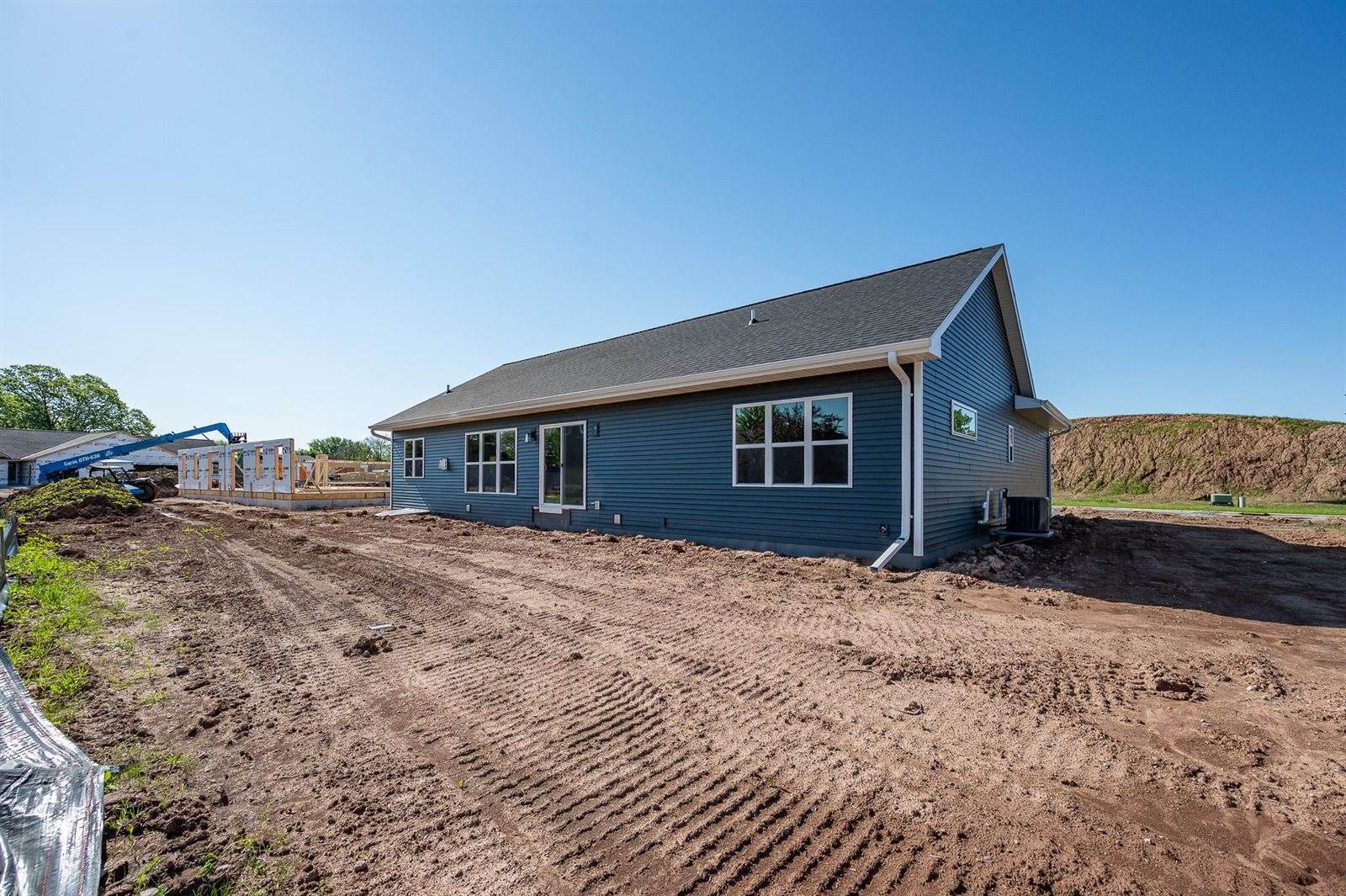 2875 Stelor Drive, Green Bay, WI 54311
