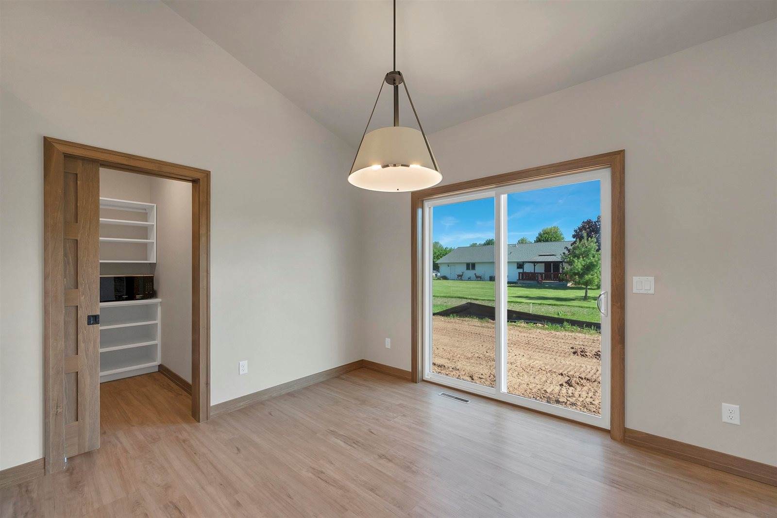 2875 Stelor Drive, Green Bay, WI 54311