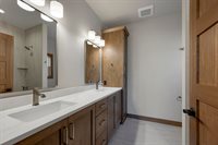 2875 Stelor Drive, Green Bay, WI 54311