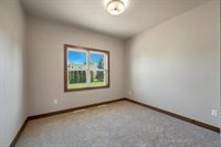 2875 Stelor Drive, Green Bay, WI 54311