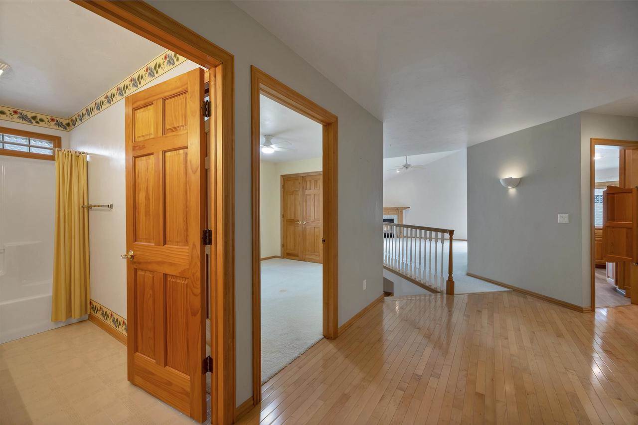 518 N Langlade Court, Green Bay, WI 54301