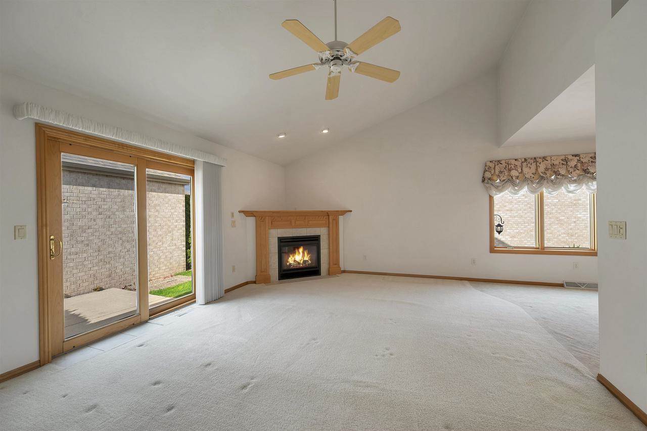 518 N Langlade Court, Green Bay, WI 54301