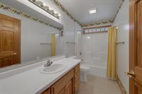 518 N Langlade Court, Green Bay, WI 54301