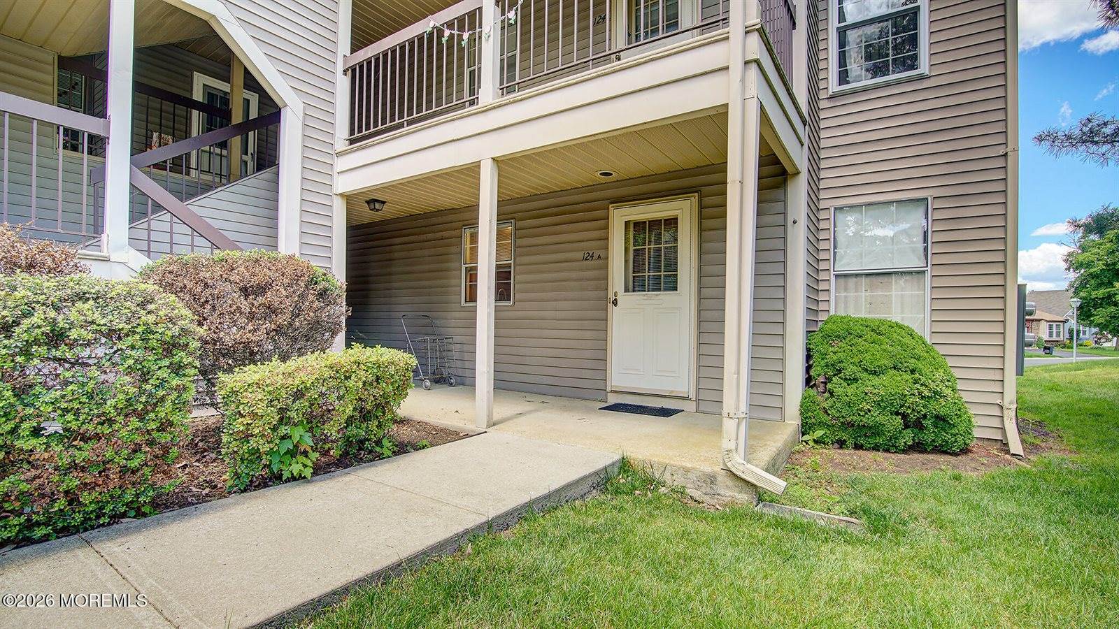 124 Concordia Circle, Monroe, NJ 08831
