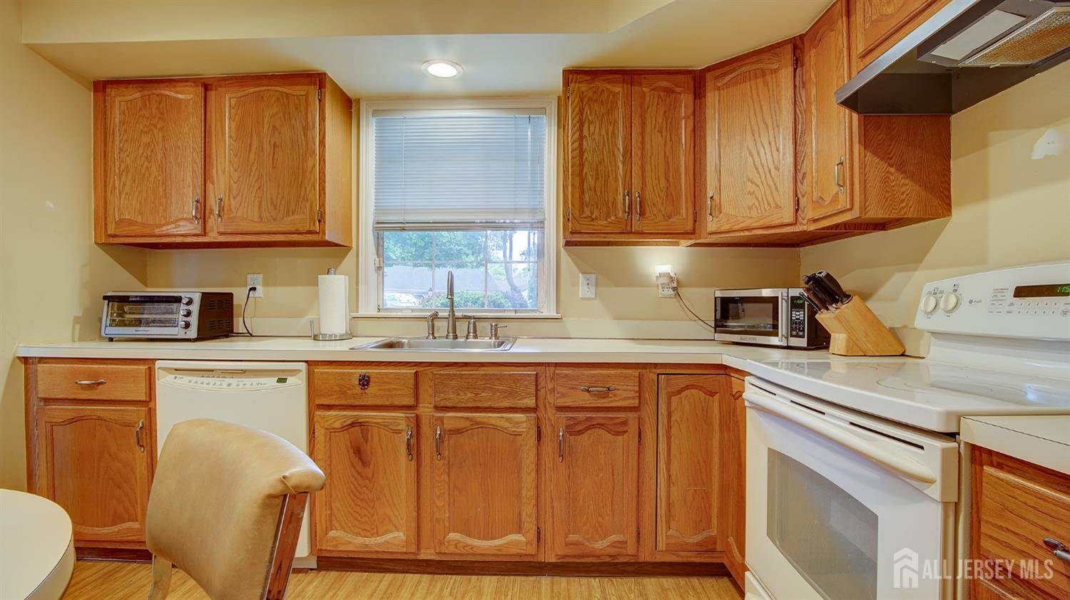 124 Concordia Circle, Monroe, NJ 08831