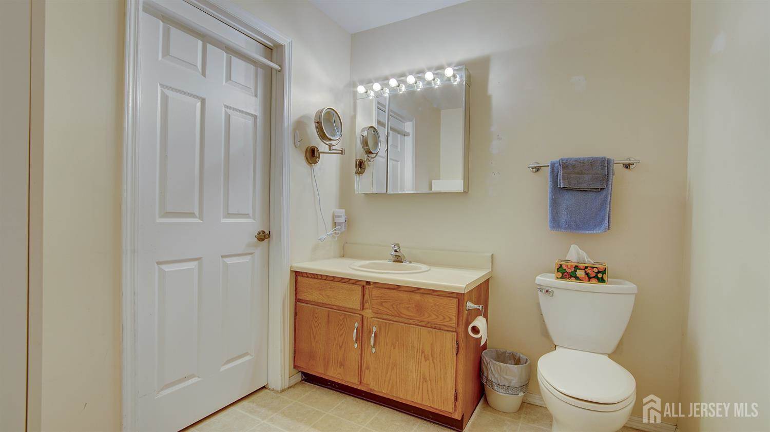 124 Concordia Circle, Monroe, NJ 08831