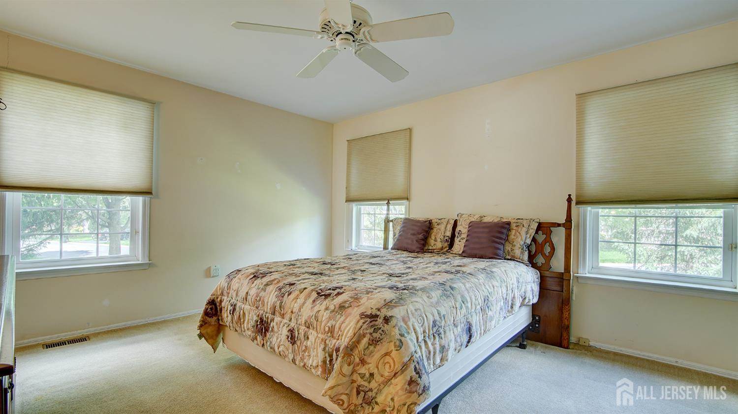 124 Concordia Circle, Monroe, NJ 08831