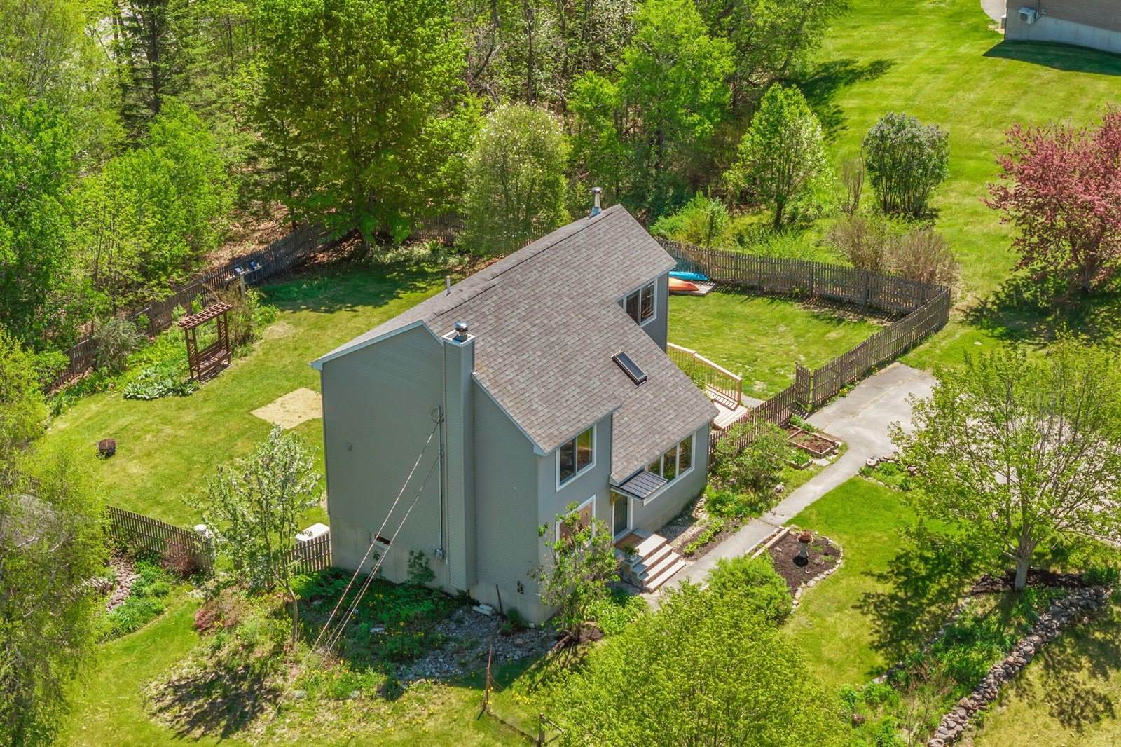 14 Vista Way, Glenburn, ME 04401