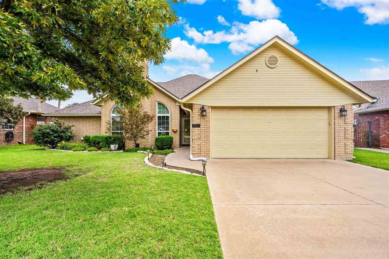 6601 NW Willow Tree Cir, Lawton, OK 73505