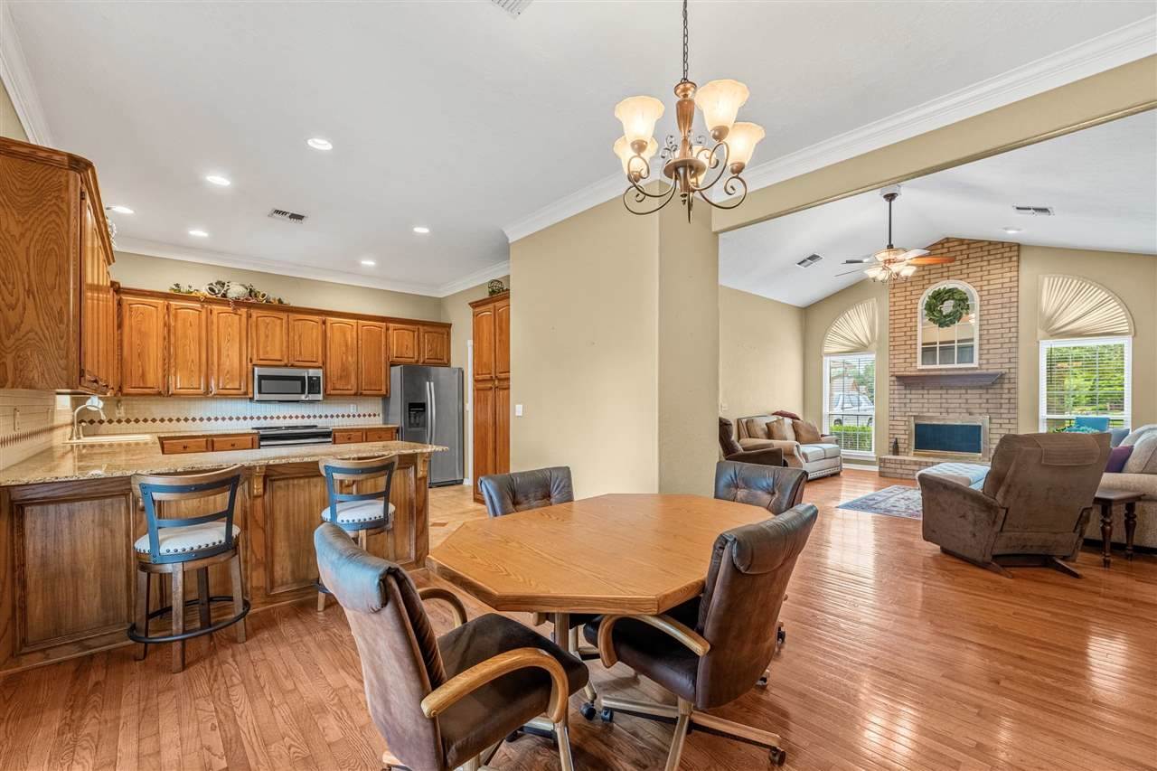 6601 NW Willow Tree Cir, Lawton, OK 73505
