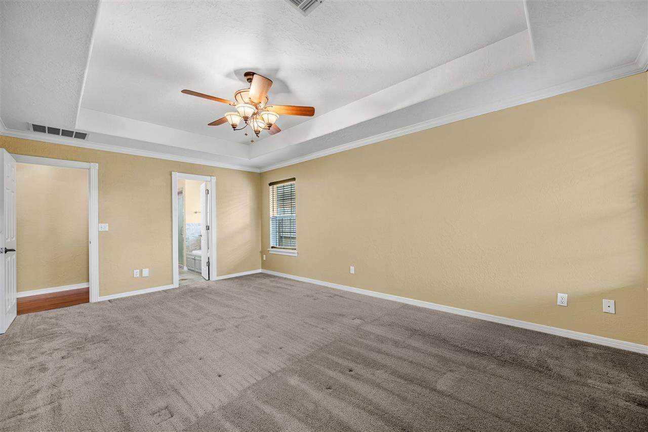 6601 NW Willow Tree Cir, Lawton, OK 73505