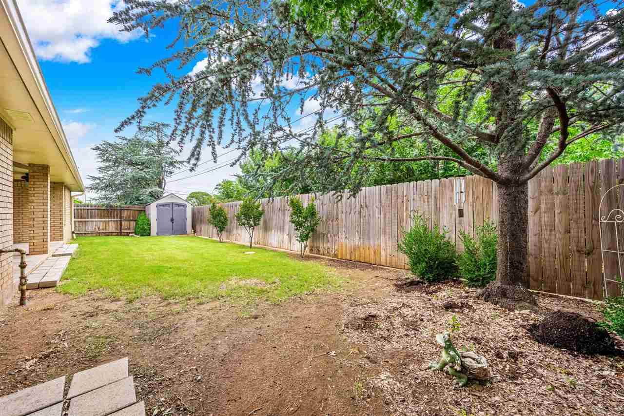 6601 NW Willow Tree Cir, Lawton, OK 73505