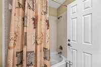 6601 NW Willow Tree Cir, Lawton, OK 73505