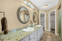 6601 NW Willow Tree Cir, Lawton, OK 73505