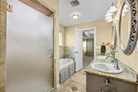 6601 NW Willow Tree Cir, Lawton, OK 73505