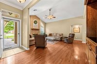 6601 NW Willow Tree Cir, Lawton, OK 73505
