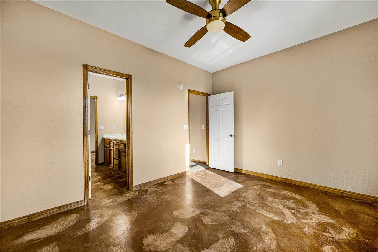 5 Quanah Mountain Rd, Lawton, OK 73507