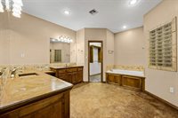 5 Quanah Mountain Rd, Lawton, OK 73507