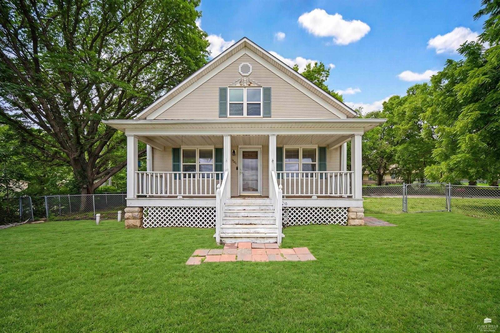 1201 West 8th Street, Junction City, KS 66441