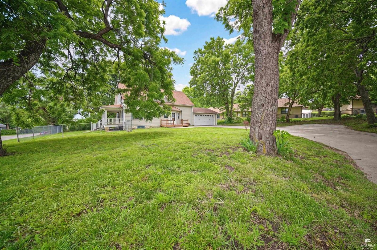 1201 West 8th Street, Junction City, KS 66441