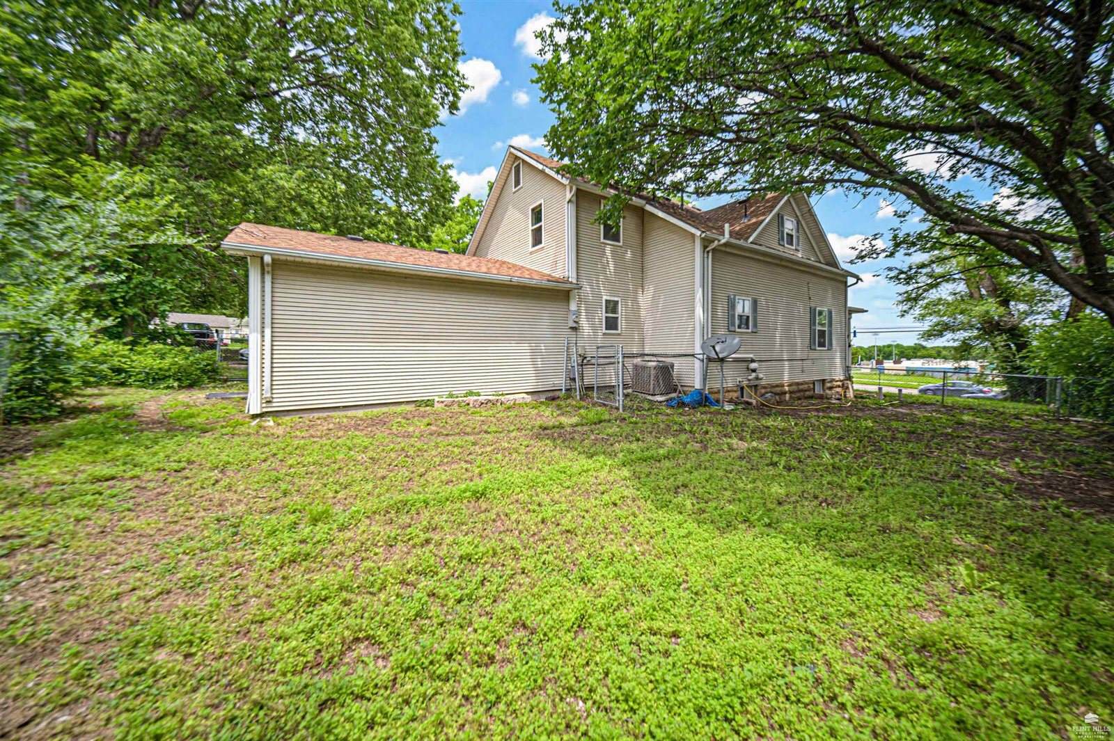 1201 West 8th Street, Junction City, KS 66441