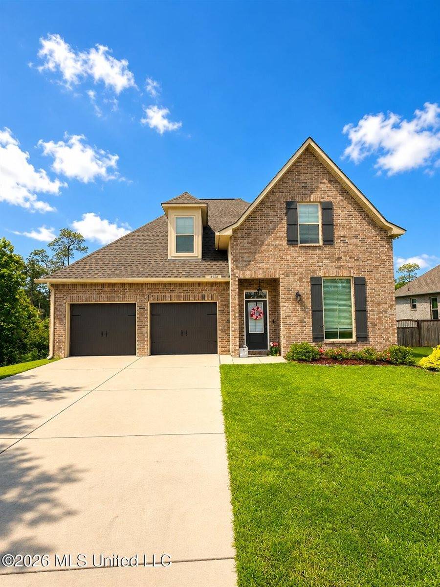 6920 Osprey Drive, Ocean Springs, MS 39564