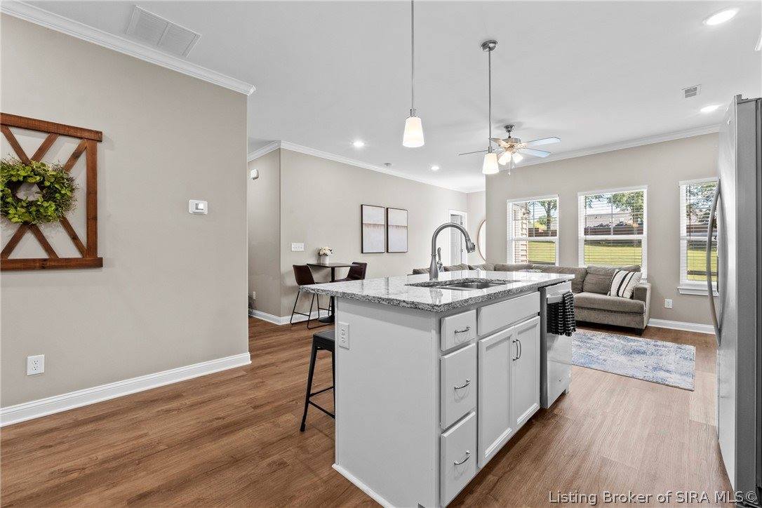 3004 Bales Way, Jeffersonville, IN 47130