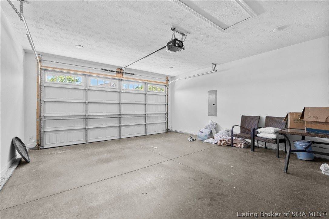 3004 Bales Way, Jeffersonville, IN 47130
