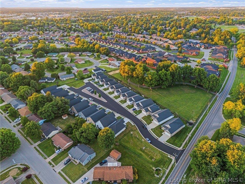3004 Bales Way, Jeffersonville, IN 47130