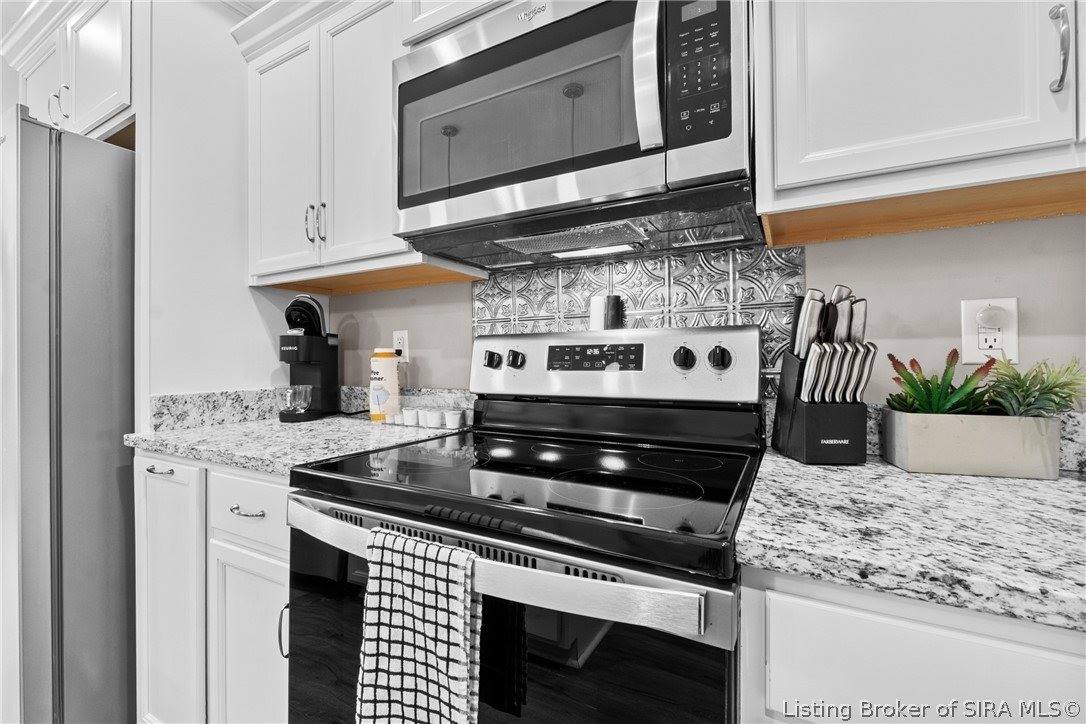 3004 Bales Way, Jeffersonville, IN 47130