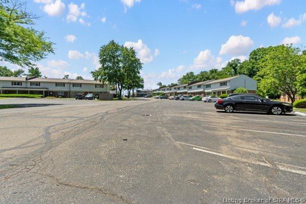3061 Wooded Way, Jeffersonville, IN 47130