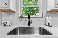 3061 Wooded Way, Jeffersonville, IN 47130