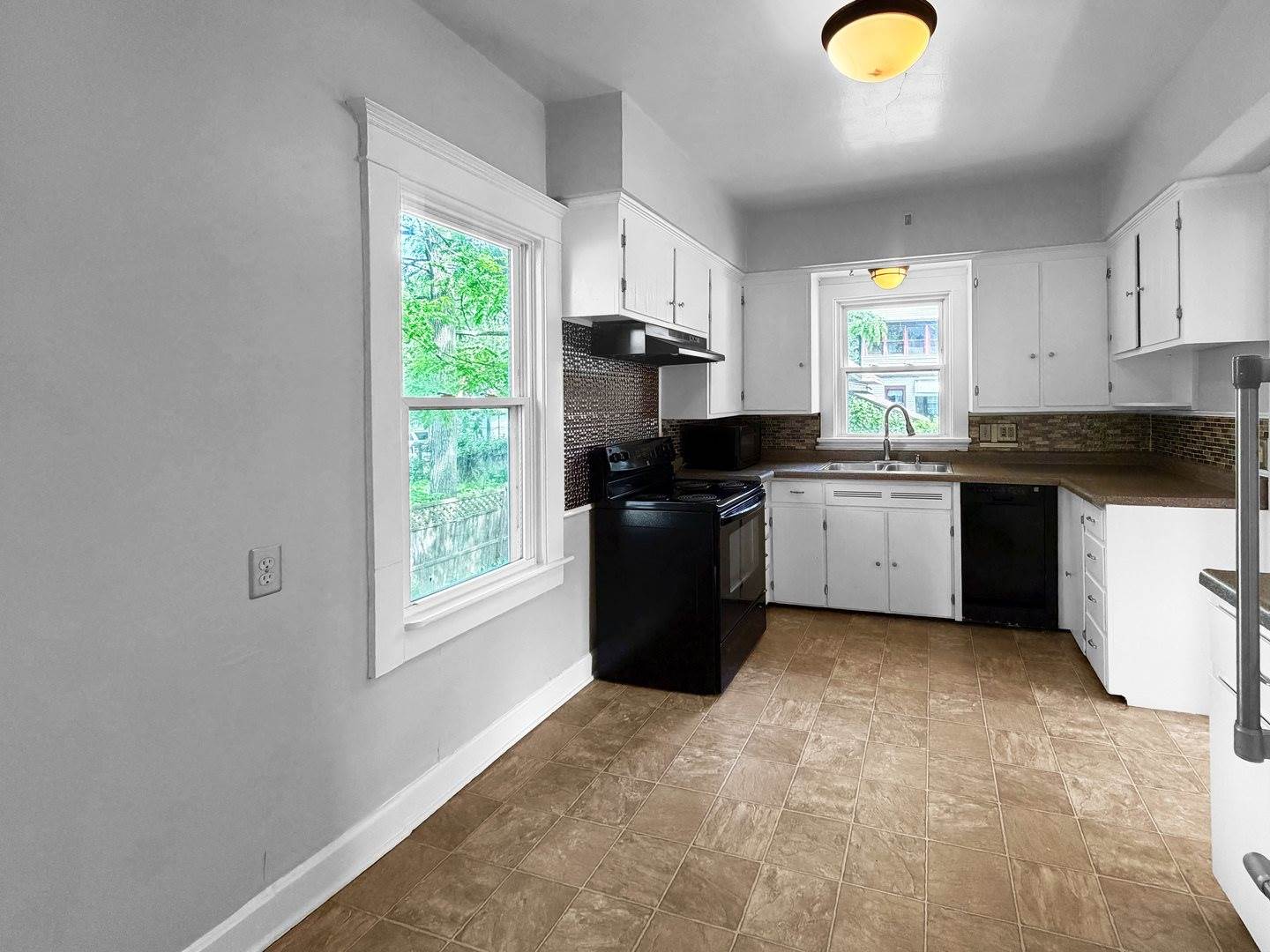 116 East Fuller Street, Freeport, IL 61032