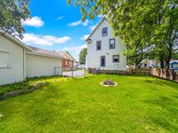 116 East Fuller Street, Freeport, IL 61032
