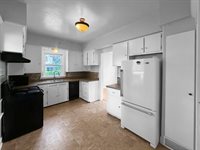 116 East Fuller Street, Freeport, IL 61032