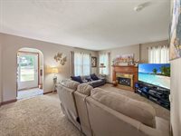 1245 West Harrison Street, Freeport, IL 61032