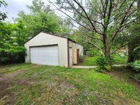4223 West Zoo Blvd, Wichita, KS 67212