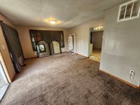 4223 West Zoo Blvd, Wichita, KS 67212