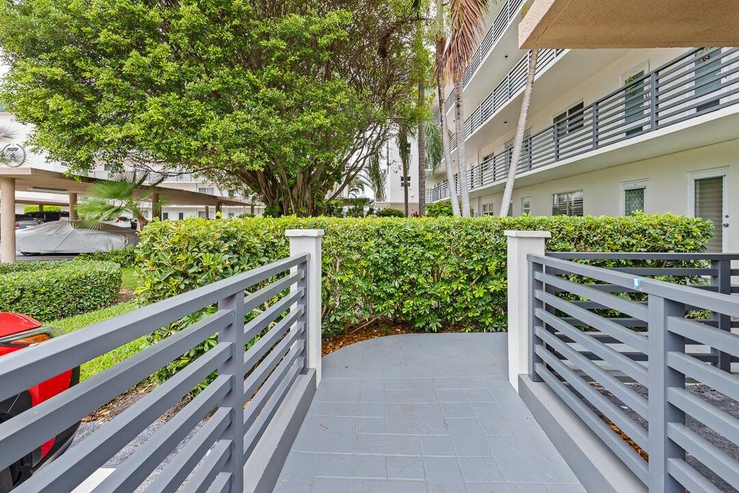 3351 Spanish Trail, Delray Beach, FL 33483