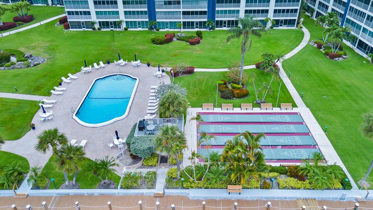 3351 Spanish Trail, Delray Beach, FL 33483